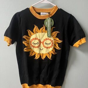 Oxxniti Women's Black and Orange Sun Sweater Tee
